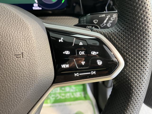 VW ゴルフeTSI Rライン純正ナビ フルセグTV バックモニター Bluetooth USB ドラレコ ETC クルーズコントロール オートライト LEDヘッドライト 前席シートヒーター ステアリングヒーター プッシュスタート(愛媛県)の中古車