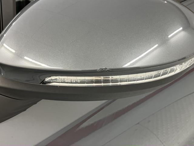 VW ゴルフeTSI Rライン純正ナビ フルセグTV バックモニター Bluetooth USB ドラレコ ETC クルーズコントロール オートライト LEDヘッドライト 前席シートヒーター ステアリングヒーター プッシュスタート(愛媛県)の中古車