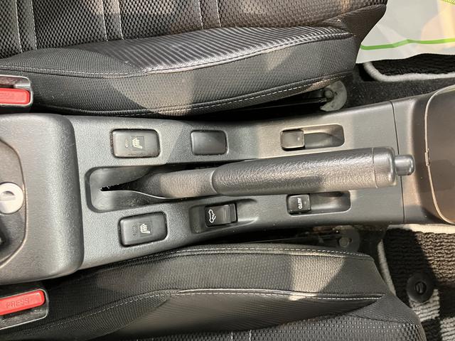 コペンローブプッシュスタート LEDヘッドライト アイドリングストップ シートヒーター キーフリーシステム 純正アルミホイール オーディオレス車(愛媛県)の中古車