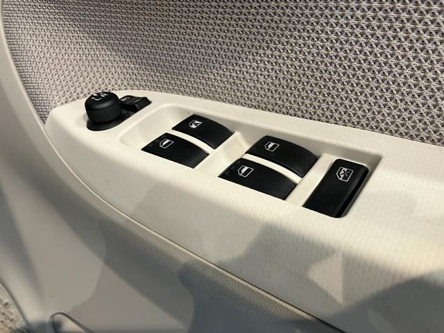 ムーヴＸ　ＳＡII純正ナビ　バックモニター　ワンセグＴＶ　ＣＤ　ＤＶＤ　ＵＳＢ　社外ＥＴＣ　オートライト　ベンチシート　アイドリングストップ　電動格納ドアミラー　キーフリーシステム（愛媛県）の中古車