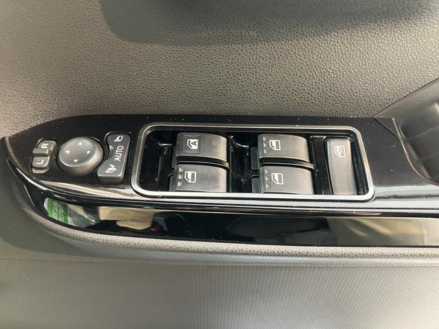 タントカスタムＲＳスタイルセレクションプッシュスタート　両側電動スライドドア　横滑り防止装置　コーナーセンサー　アイドリングストップ　ベンチシート　運転席・助手席シートヒーター　電動パーキングブレーキ　ＬＥＤヘッドライト　純正ナビ（愛媛県）の中古車
