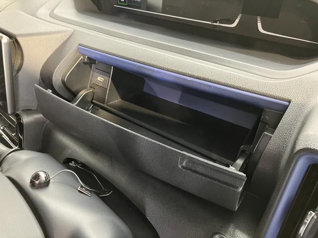 タントカスタムＲＳスタイルセレクションプッシュスタート　両側電動スライドドア　横滑り防止装置　コーナーセンサー　アイドリングストップ　ベンチシート　運転席・助手席シートヒーター　電動パーキングブレーキ　ＬＥＤヘッドライト　純正ナビ（愛媛県）の中古車