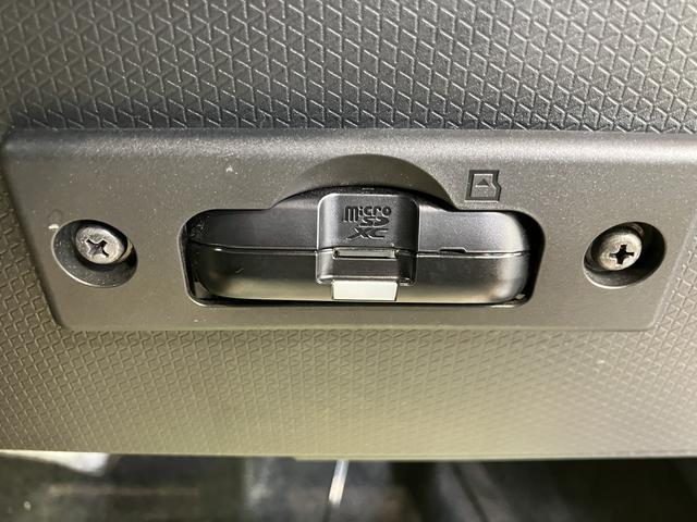 タントカスタムＲＳスタイルセレクションプッシュスタート　両側電動スライドドア　横滑り防止装置　コーナーセンサー　アイドリングストップ　ベンチシート　運転席・助手席シートヒーター　電動パーキングブレーキ　ＬＥＤヘッドライト　純正ナビ（愛媛県）の中古車