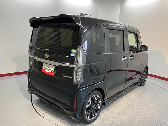 Ｎ−ＢＯＸカスタムＧ・ＥＸターボホンダセンシングプッシュスタート　両側電動スライドドア　横滑り防止装置　ＥＣＯＮ　オートライト　ＬＥＤヘッドライト　フロントフォグランプ　レーンアシスト　純正ナビ　ＥＴＣ車載器　ナビ連動ドライブレコーダー　２ＷＤ（愛媛県）の中古車