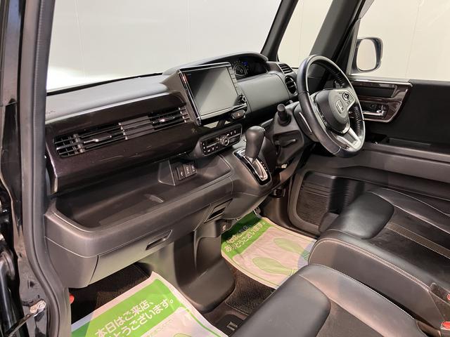 Ｎ−ＢＯＸカスタムＧ・ＥＸターボホンダセンシングプッシュスタート　両側電動スライドドア　横滑り防止装置　ＥＣＯＮ　オートライト　ＬＥＤヘッドライト　フロントフォグランプ　レーンアシスト　純正ナビ　ＥＴＣ車載器　ナビ連動ドライブレコーダー　２ＷＤ（愛媛県）の中古車