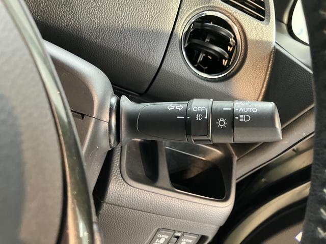 Ｎ−ＢＯＸカスタムＧ・ＥＸターボホンダセンシングプッシュスタート　両側電動スライドドア　横滑り防止装置　ＥＣＯＮ　オートライト　ＬＥＤヘッドライト　フロントフォグランプ　レーンアシスト　純正ナビ　ＥＴＣ車載器　ナビ連動ドライブレコーダー　２ＷＤ（愛媛県）の中古車
