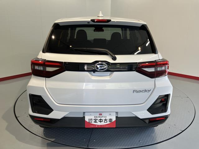 ロッキーGプッシュスタート オートライト LEDヘッドライト フロントフォグランプ アダプティブクルーズコントロール 運転席・助手席シートヒーター コーナーセンサー 純正ナビ パノラマモニター ETC車載器(愛媛県)の中古車