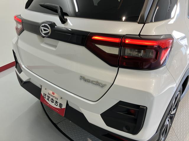 ロッキーGプッシュスタート オートライト LEDヘッドライト フロントフォグランプ アダプティブクルーズコントロール 運転席・助手席シートヒーター コーナーセンサー 純正ナビ パノラマモニター ETC車載器(愛媛県)の中古車