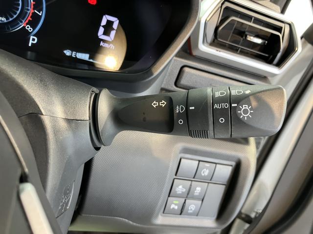 ロッキーGプッシュスタート オートライト LEDヘッドライト フロントフォグランプ アダプティブクルーズコントロール 運転席・助手席シートヒーター コーナーセンサー 純正ナビ パノラマモニター ETC車載器(愛媛県)の中古車