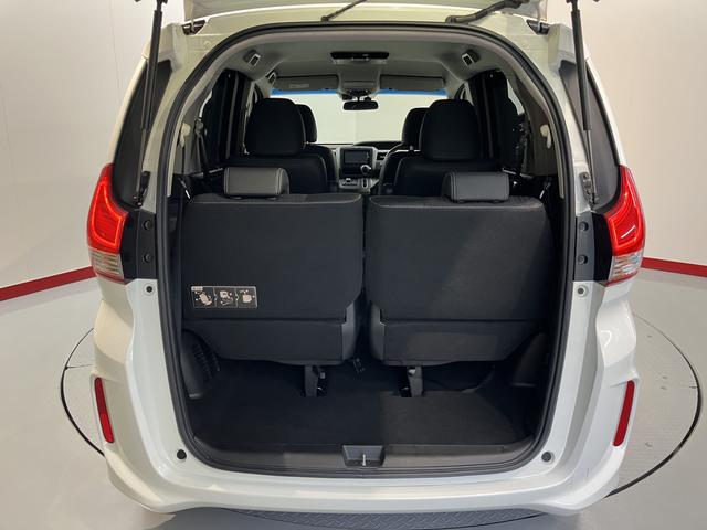 フリードG・ホンダセンシング純正ナビ バックモニター フルセグTV CD DVD Bluetooth 後席モニター ドラレコ ETC 両側電動スライドドア クルーズコントロール オートライト LEDヘッドライト プッシュスタート(愛媛県)の中古車
