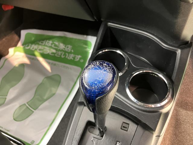 アクアＧブラックソフトレザーセレクションＥＴＣ　オートライト　プッシュスタート　前席シートヒーター　オートエアコン　パワステ　パワーウィンドウ　ＡＢＳ　運転席エアバッグ　助手席エアバッグ　キーフリーシステム　電動格納ドアミラー（愛媛県）の中古車