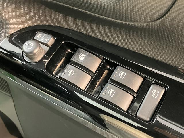 ムーヴキャンバスＧブラックインテリアリミテッド　ＳＡIII純正ナビ　パノラマモニター　フルセグＴＶ　ＣＤ　ＤＶＤ　ＵＳＢ　Ｂｌｕｅｔｏｏｔｈ　両側電動スライドドア　オートライト　ＬＥＤヘッドライト　ベンチシート　プッシュスタート　アイドリングストップ（愛媛県）の中古車