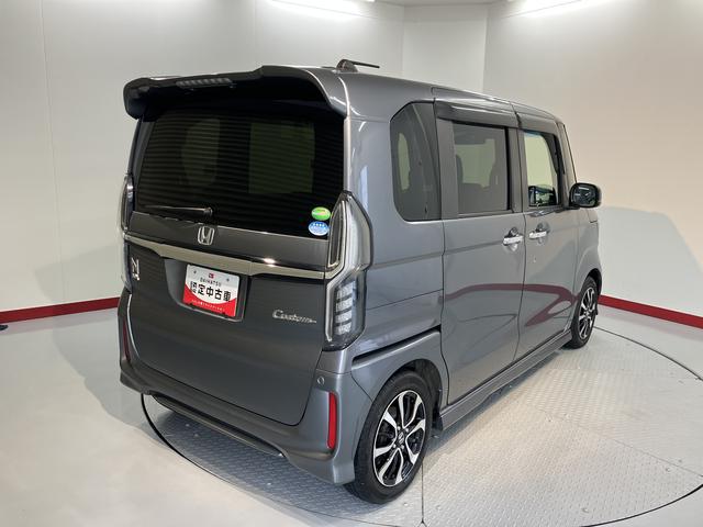N−BOXカスタムG・Lホンダセンシングプッシュスタート 横滑り防止装置 アダプティブクルーズコントロール アイドリングストップ LEDヘッドライト フロントフォグランプ 片側電動スライドドア 純正CDチューナー USB AUX ETC(愛媛県)の中古車