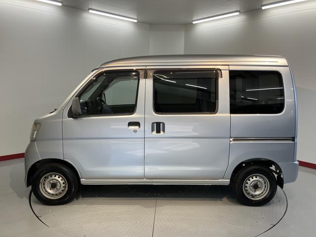 ハイゼットカーゴＤＸ２ＷＤ　５速ミッション車　ラジオ　パワステ　前席パワーウィンドウ　キーレスエントリー　運転席エアバッグ　助手席エアバッグ（愛媛県）の中古車