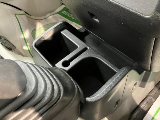 ハイゼットトラックスタンダード４ＷＤ　ハロゲンヘッドライト　マニュアルエアコン　運転席エアバッグ　パワステ　全塗装済車　オーディオレス（愛媛県）の中古車
