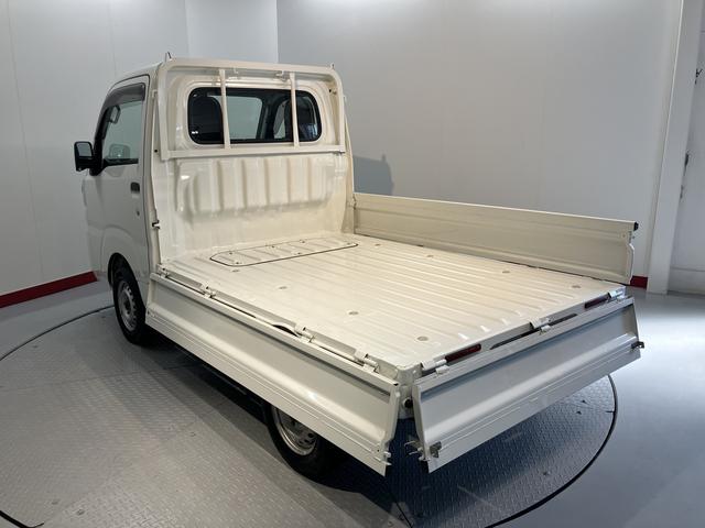 ハイゼットトラックスタンダード４ＷＤ　ハロゲンヘッドライト　マニュアルエアコン　運転席エアバッグ　パワステ　全塗装済車　オーディオレス（愛媛県）の中古車