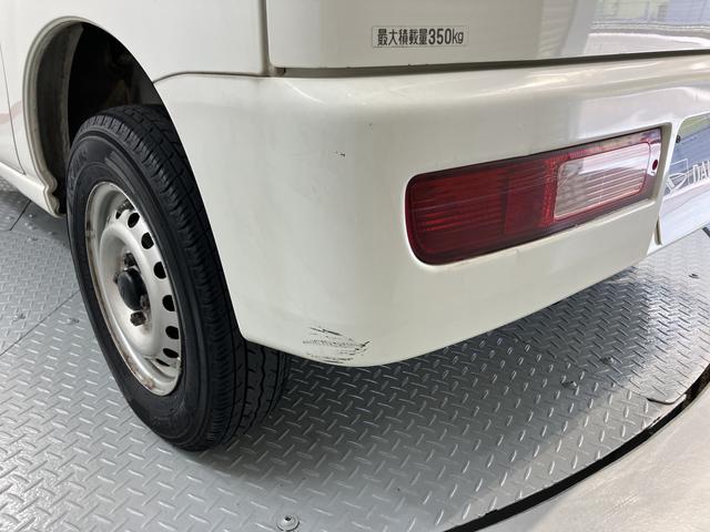 ハイゼットカーゴスペシャル２ＷＤ　ＡＴ車　マニュアルエアコン　社外ＥＴＣ　運転席エアバッグ　助手席エアバッグ（愛媛県）の中古車