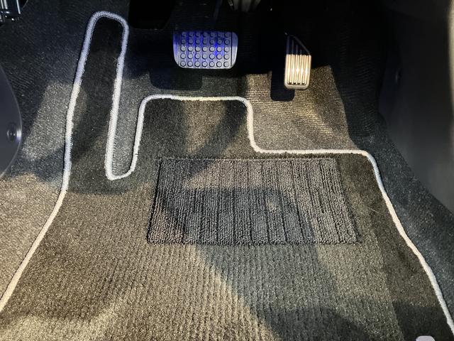 コペンセロ純正ナビ　バックモニター　フルセグＴＶ　ＣＤ　ＤＶＤ　ＵＳＢ　Ｂｌｕｅｔｏｏｔｈ　ＥＴＣ　ドラレコ　オートライト　ＬＥＤヘッドライト　前席シートヒーター　障害物センサー　アイドリングストップ　キーレス（愛媛県）の中古車
