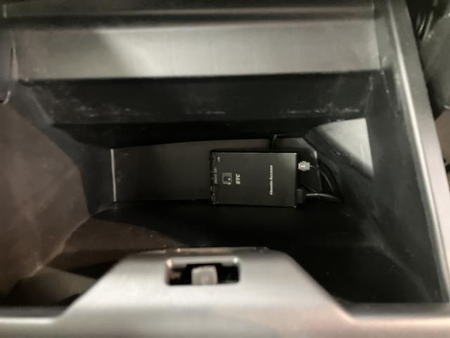 Ｎ−ＢＯＸカスタムＧ・ターボパッケージ純正ナビ　バックモニター　ワンセグＴＶ　ＣＤ　ＤＶＤ　ドラレコ　ＥＴＣ　両側電動スライドドア　アイドリングストップ　ベンチシート　クルーズコントロール　オートライト　ディスチャージヘッドライト（愛媛県）の中古車