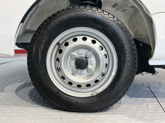 ハイゼットトラックスタンダード４ＷＤ　マニュアル車　エアコン　パワステ　ＡＢＳ　エアバッグ　ラジオ（愛媛県）の中古車
