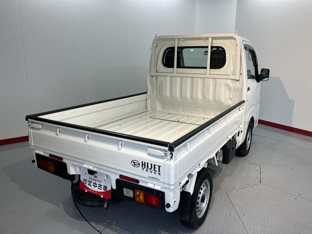ハイゼットトラックスタンダード４ＷＤ　マニュアル車　エアコン　パワステ　ＡＢＳ　エアバッグ　ラジオ（愛媛県）の中古車