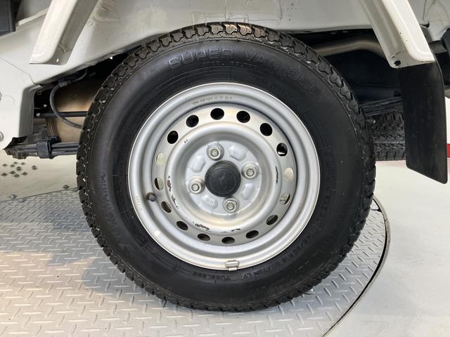ハイゼットトラックスタンダード４ＷＤ　マニュアル車　エアコン　パワステ　ＡＢＳ　エアバッグ　ラジオ（愛媛県）の中古車
