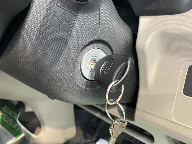 ムーヴＬ　ＳＡ２ＷＤ　ＣＶＴ車　ＣＤ　ラジオ　アイドリングストップ　ベンチシート　キーレスエントリー　電動格納ドアミラー　マニュアルエアコン　パワステ　パワーウィンドウ　ＡＢＳ（愛媛県）の中古車