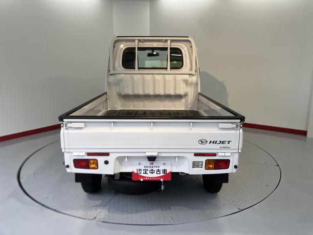 ハイゼットトラックスタンダード４ＷＤ　ＡＴ車　ラジオ　マニュアルエアコン　パワステ　ＡＢＳ　運転席エアバッグ（愛媛県）の中古車