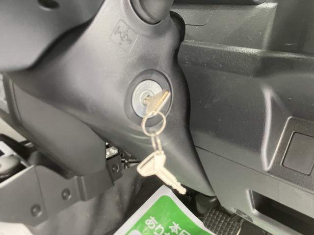 ハイゼットトラックスタンダード４ＷＤ　ＡＴ車　ラジオ　マニュアルエアコン　パワステ　ＡＢＳ　運転席エアバッグ（愛媛県）の中古車
