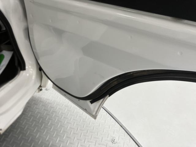 ハイゼットトラックスタンダード４ＷＤ　ＡＴ車　ラジオ　マニュアルエアコン　パワステ　ＡＢＳ　運転席エアバッグ（愛媛県）の中古車