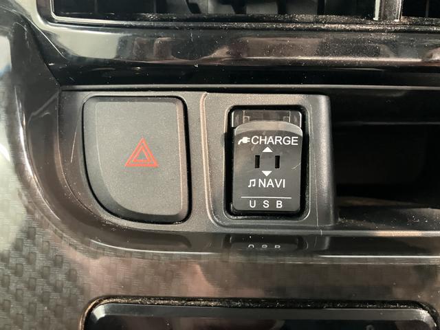 ムーヴカスタム　Ｘ　ＶＳ　ＳＡIIIプッシュスタート　アイドリングストップ　横滑り防止装置　運転席シートヒーター　ベンチシート　オートライト　ＬＥＤヘッドライト　パノラマモニター　純正ナビ　ナビ連動ドライブレコーダー　ＥＴＣ車載器（愛媛県）の中古車