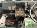 ４ＷＤ　ＭＴ車　エアコン　パワステ　パワーウィンド　ＡＢＳ　エアバッグ　キーレスエントリー　ラジオ　作業灯　オートライト（愛媛県）の中古車