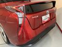 ハイブリッド車　純正ナビ　バックカメラ　地上デジタルＴＶ　Ｂｌｕｅｔｏｏｔｈ　ＣＤ　ＤＶＤ　ＥＴＣ　プッシュスタート　クルーズコントロール　運転席助手席シートヒーター　ＬＥＤヘッドライト　オートライト（愛媛県）の中古車