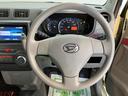 ２ＷＤ　ＣＶＴ車　純正ナビ　バックカメラ　ワンセグＴＶ　ＣＤ　キーフリーシステム　電動格納ドアミラー　アイドリングストップ　ベンチシート　オートエアコン　パワステ　パワーウィンドウ（愛媛県）の中古車