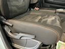 ＣＤデッキ　ＥＴＣ車載器　プッシュスタート　クルーズコントロール　アルミホイール　左右シートヒーター　ＬＥＤヘッドライト　オートハイビーム　フォグランプ　オートエアコン　電動パーキング（愛媛県）の中古車