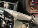 ２ＷＤ　セパレートシート　運転席・助手席シートヒーター　アイドリングストップ車　コーナーセンサー　オートライト　オートマチックハイビーム　パーキングブレーキ　オートブレーキホールド（愛媛県）の中古車