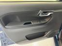 純正ナビ　パノラマモニター　フルセグＴＶ　ＣＤ　ＤＶＤ　Ｂｌｕｅｔｏｏｔｈ　運転席シートヒーター　オートライト　ＬＥＤヘッドライト　ベンチシート　プッシュスタート　アイドリングストップ　キーフリー（愛媛県）の中古車