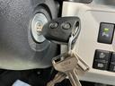 ２ＷＤ　ＣＶＴ　キーレスエントリー　ＣＤ　ＬＥＤヘッドライト　ＳＡＩＩＩ　エアコン　パワステ　パワーウィンドウ　ＡＢＳ　エアバッグ　電動格納ミラー　アイドリングストップ（愛媛県）の中古車