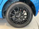 ２ＷＤ　プッシュスタート　コーナーセンサー　アイドリングストップ車　ＬＥＤヘッドライト　フロントフォグランプ　オートライト　オートマチックハイビーム　セパレートシート　運転席・助手席シートヒーター（愛媛県）の中古車