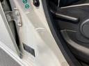 純正ナビ　ＣＤ　ＤＶＤ　ＵＳＢ　Ｂｌｕｅｔｏｏｔｈ　ベンチシート　ディスチャージヘッドライト　キーフリーシステム　電動格納ドアミラー　オートエアコン　パワステ　パワーウインドウ（愛媛県）の中古車