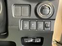 純正ナビ　バックカメラ　フルセグＴＶ　ＣＤ　ＤＶＤ　ＵＳＢ　Ｂｌｕｅｔｏｏｔｈ　ＥＴＣ　オートライト　ベンチシート　プッシュスタート　アイドリングストップ　電動格納ドアミラー　キーフリーシステム（愛媛県）の中古車