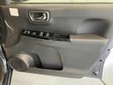 2WD プッシュスタート コーナーセンサー オートライト ヘッドライト 純正ナビ 純正ETC車載器 フルセグTV Bluetooth USB ドライブレコーダー 純正アルミホイール(愛媛県)の中古車