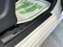 純正ナビ　バックモニター　ワンセグＴＶ　ＣＤ　プッシュスタート　ディスチャージヘッドライト　ベンチシート　電動格納ドアミラー　キーフリーシステム（愛媛県）の中古車