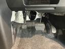 ２ＷＤ　コーナーセンサー　アイドリングストップ　ベンチシート　オートライト　オートマチックハイビーム　ＬＥＤヘッドライト　盗難防止装置　オーディオレス　マニュアルエアコン　電動ドアミラー（愛媛県）の中古車