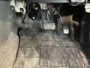 ２ＷＤ　プッシュスタート　アイドリングストップ車　オートライト　オートマチックハイビーム　運転席・助手席シートヒーター　ベンチシート　ＬＥＤヘッドライト　フロントフォグランプ　盗難防止装置　純正ナビ（愛媛県）の中古車