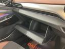 プッシュスタート　運転席・助手席シートヒーター　アダプティブクルーズコントロール　オートライト　オートマチックハイビーム　ＬＥＤヘッドライト　リヤフォグランプ　ワイヤレス充電　パーキングアシスト（愛媛県）の中古車