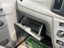 アイドリングストップ　ハロゲンヘッドライト　盗難防止装置　マニュアルエアコン　パワステ　パワーウインドウ　ＡＢＳ　運転席・助手席エアバッグ　純正ＣＤチューナー　ＣＤ　ＡＭ　ＦＭ　　ＡＵＸ　２ＷＤ（愛媛県）の中古車