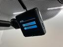 プッシュスタート　アイドリングストップ　クルーズコントロール　オートライト　ＬＥＤヘッドライト　純正ナビ　ＣＤ　ＤＶＤ　ＵＳＢ　Ｂｌｕｅｔｏｏｔｈ　純正ＥＴＣ車載器　バックカメラ　社外アルミホイール（愛媛県）の中古車