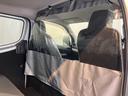 ２ＷＤ　横滑り防止装置　オートライト　オートマチックハイビーム　ＬＥＤヘッドライト　マニュアルエアコン　ＥＴＣ車載器　運転席・助手席エアバッグ　パワステ　パワーウインドウ　ＡＢＳ　純正ＣＤチューナー（愛媛県）の中古車