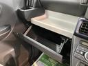 プッシュスタート　横滑り防止装置　コーナーセンサー　アイドリングストップ　オートライト　ＬＥＤヘッドライト　運転席・助手席シートヒーター　ベンチシート　片側電動スライドドア　電動パーキングブレーキ（愛媛県）の中古車